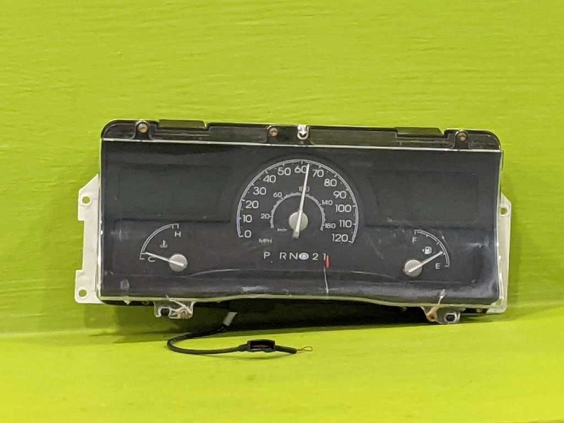 03 04 TOWN CAR SPEEDOMETER CLUSTER MPH 235K MILES OEM 3813-1