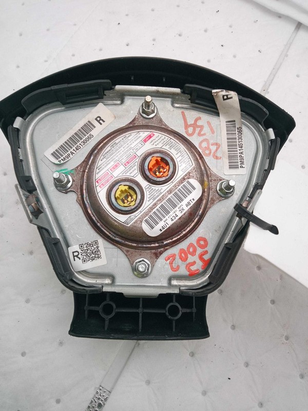 2019 Nissan Pathfinder Steering Wheel Air Bag White Used 67K Miles OEM