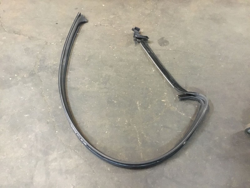 Bentley Continental GT 2005 Right Door Upper Weather Strip Seal Gasket 03-10 :Y