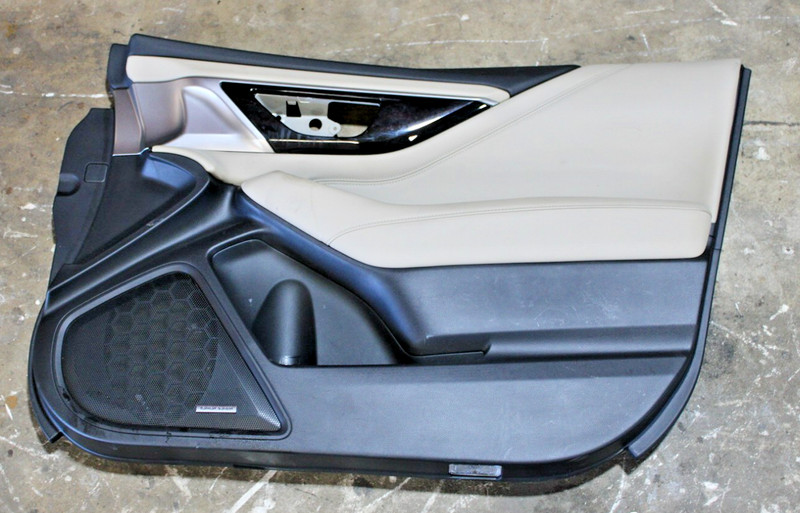 2020-2025 SUBARU OUTBACK FRONT RIGHT DOORTRIM PANEL IVORY S73512700 OEM