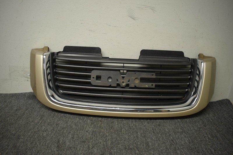 GMC FRONT GRILLE FACTORY OEM