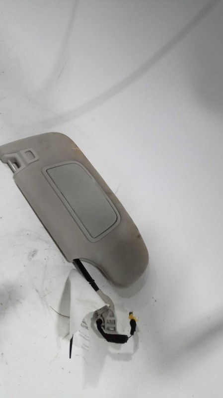 2014 Lincoln MKZ Right Sun Visor White OEM 127122 - 161K Miles
