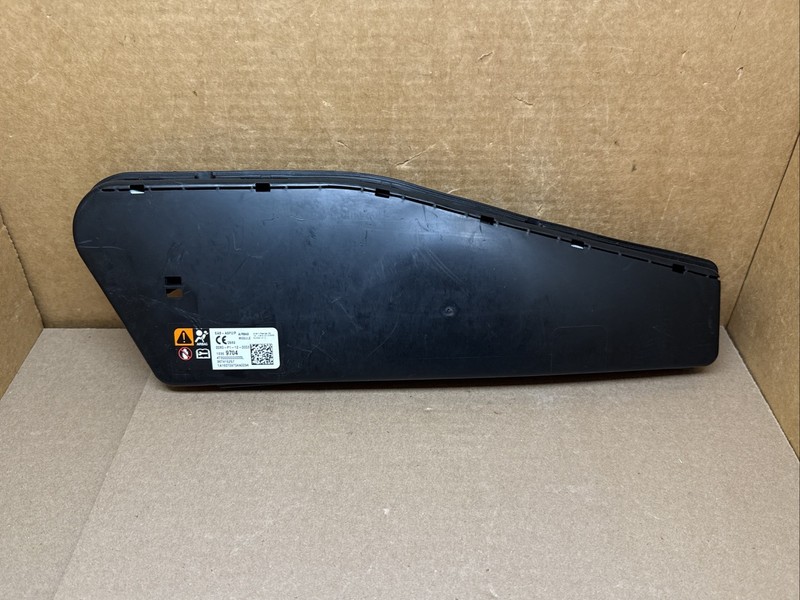 2016-2019 Buick Cascada Front Left Side Driver Seat Air Bag Airbag 13369704