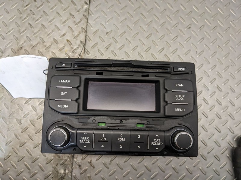 Audio Equipment Radio Receiver AM-FM-CD-MP3-satellite Fits 12-15 RIO 1059061