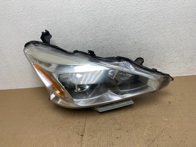 2013 2014 2015 Nissan Altima Right Passenger RH Halogen Headlight TYC AE6890 DW