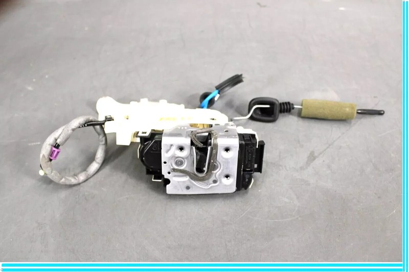 10-17 Mercedes W212 E350 E550 Front Right Side Door Lock Latch Actuator OEM