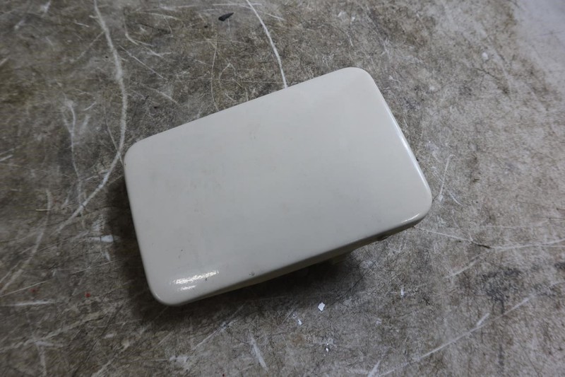 Mercedes R107 560SL OEM Fuel Filler Gas Tank Door Flap Lid NO RUST