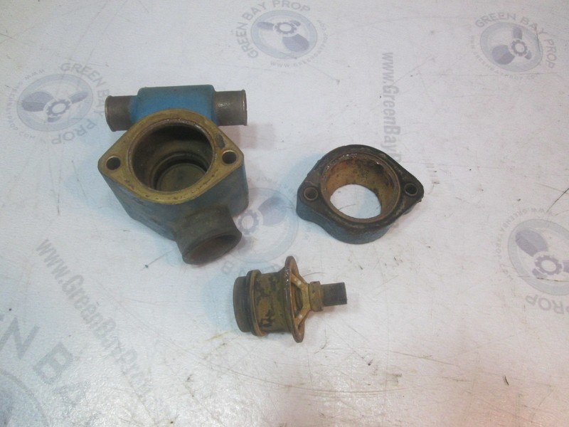 22-07525 7525 Chris Craft Brass Chevy V8 Stern Drive Thermostat Housing