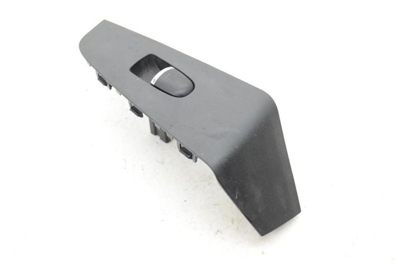 2016-2019 Nissan Maxima SL Passenger Right Rear Door Window Switch 82960 4RA0A