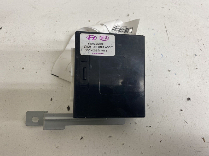 2010-2014 Hyundai Genesis Parking Assist Warning Alert Module 95700-3M000 Oem