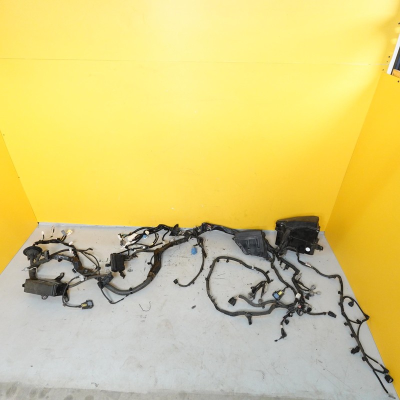2015 - 2018 LEXUS RC350 ENGINE BAY WIRE WIRING HARNESS W/ FUSE BOXES OEM