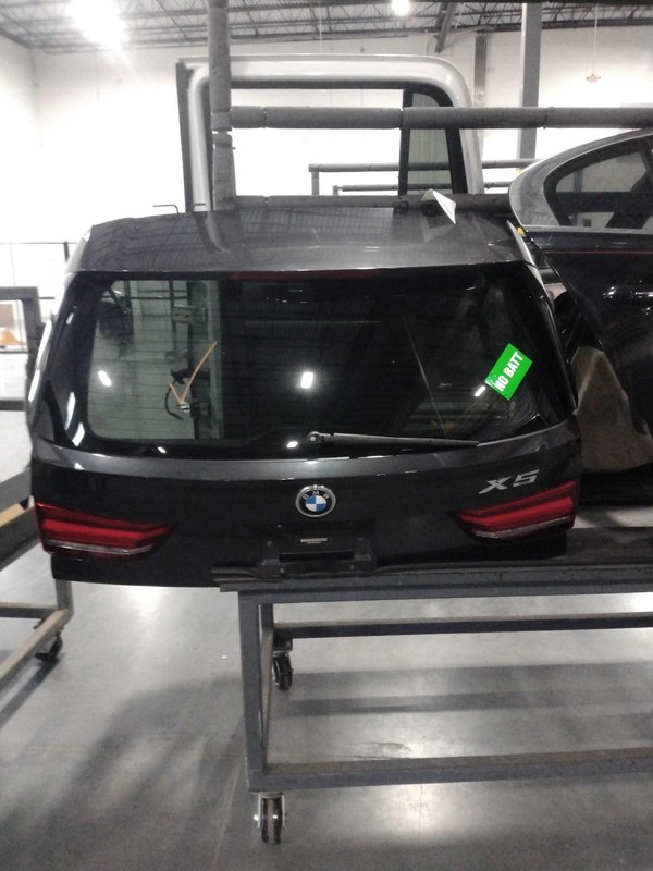 Used Deck Lid fits: 2018 Bmw X5 upper privacy tint glass w/o camera Grade A