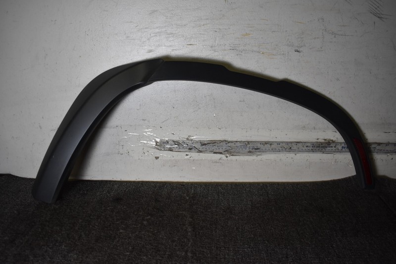 2020-23 DEFENDER 110 REAR RIGHT FENDER FLARE WHEEL ARCH MUD LIP COVER TRIM L663