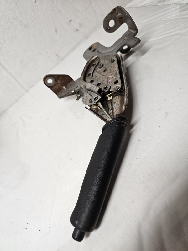 15-18 CHEVROLET City Express Emergency Parking Brake Control Handle Lever