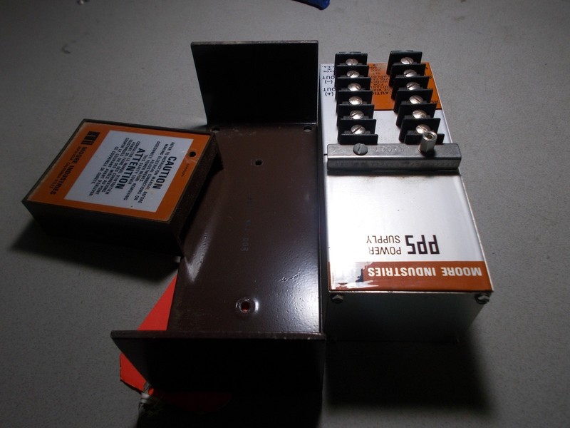 Moore 200-236-20E Transmitter Power Supply *FREE SHIPPING*