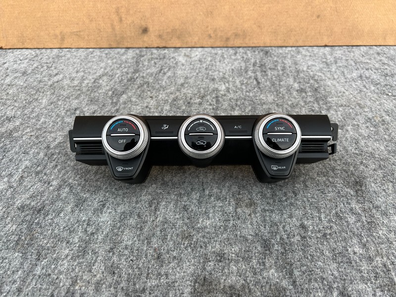 GENESIS G70 2019-2023 OEM DASH AC CLIMATE CONTROL SWITCH PANEL ASSEMBLY