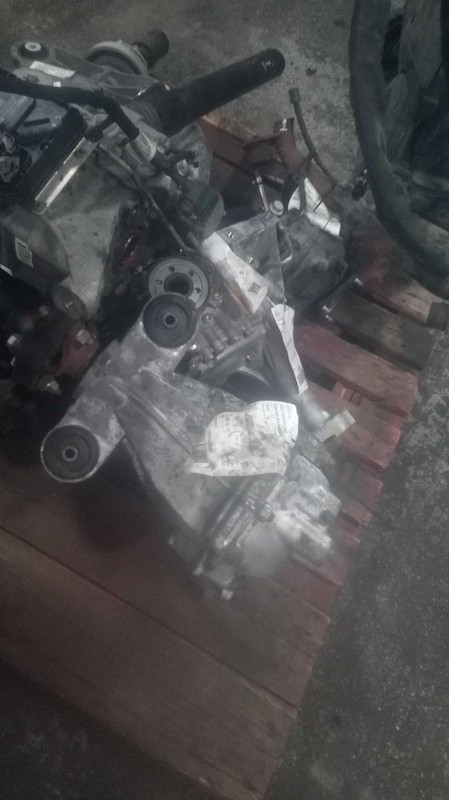 2021 INFINITI Q50 RWD Differential Carrier Assembly OEM 383014GD4A 60K Miles