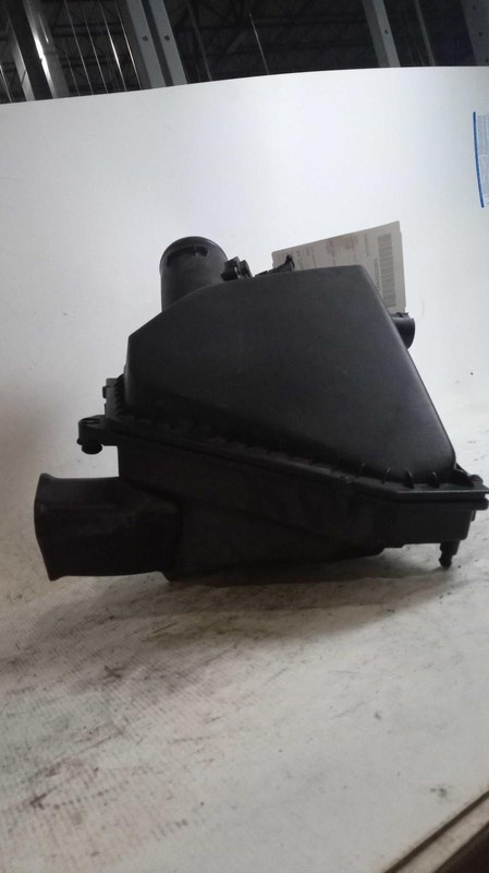 2013 Cadillac ATS Air Cleaner Assembly OEM 2.5L Silver 66K Miles
