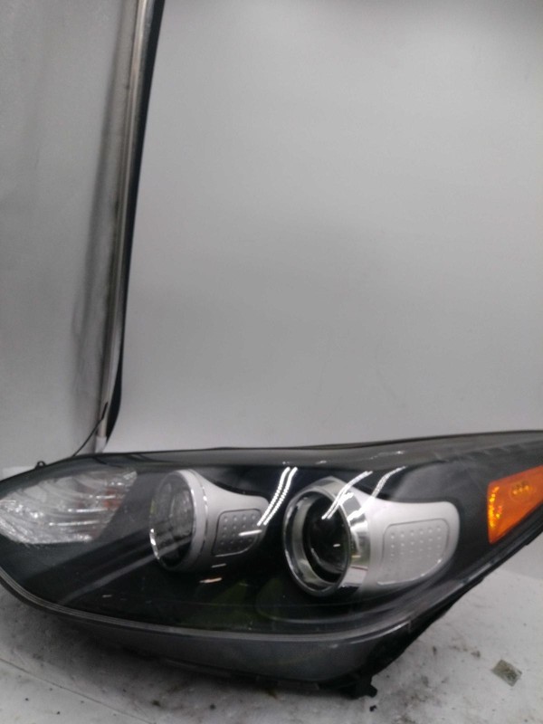 2021 KIA Sportage Left Headlight Assembly Grey OEM Used 629795 60K Miles