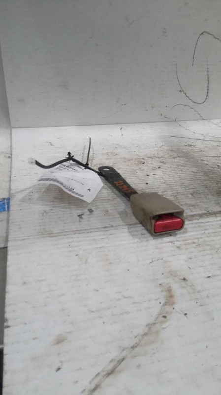 2009 Nissan Murano OEM White Seat Belt 4DR, Used, 174K Miles, Warranty