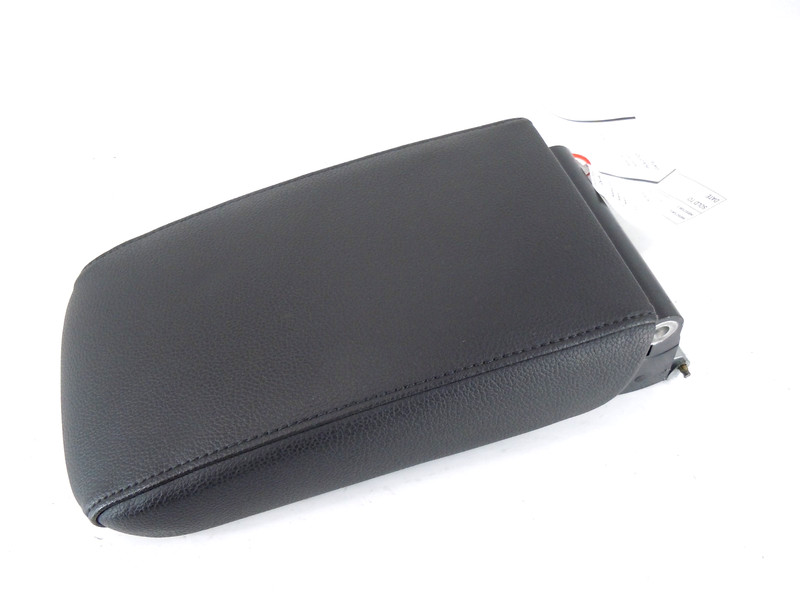 2012-2018 Volkswagen Jetta Sedan Center Console Arm Rest Lid Cover OEM