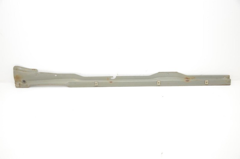 87-89 Nissan 300ZX Z31 2+0 Passenger Right Inner Rocker Panel Bracket Molding