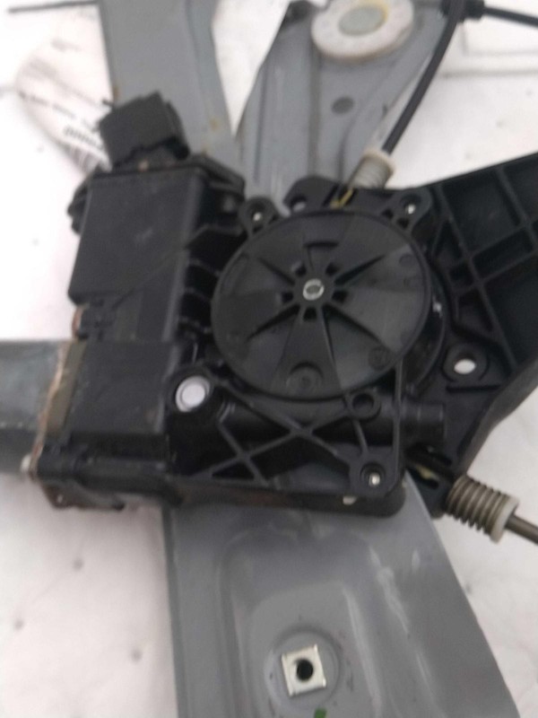 2019 Chevrolet Impala Left Window Regulator Black Used 618779 94K Miles