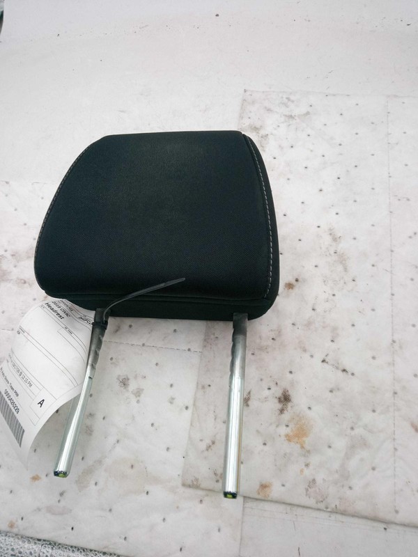 2019 Honda Civic White Headrest - Used, 126K Miles, OEM Part #5556544