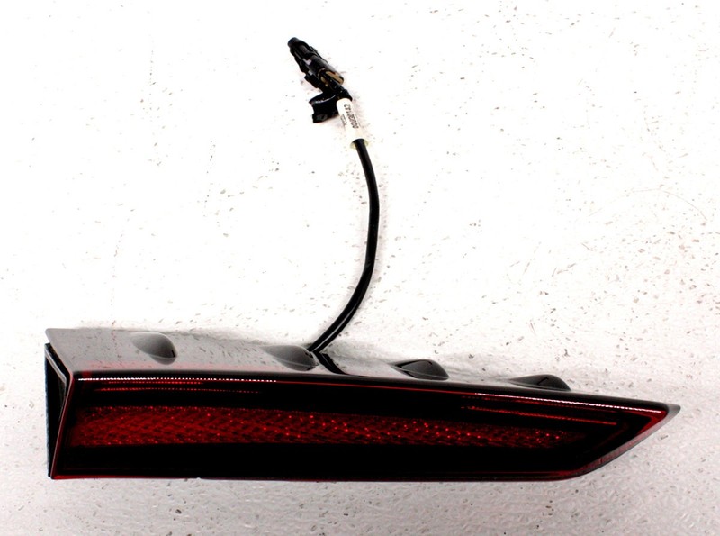 OEM Hyundai Sonata Left Driver Side Tail Lamp 92403-L0000 Lens Chip