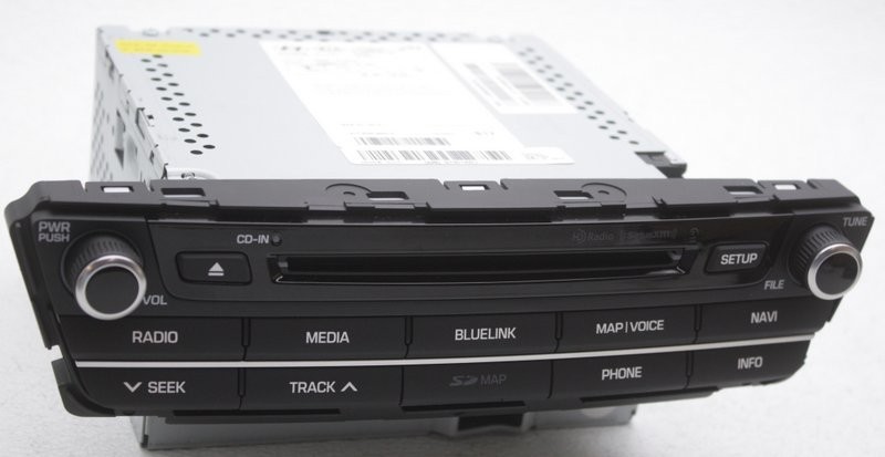 OEM Hyundai Genesis Sedan Radio CD Player Plug Damage
