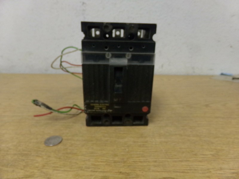 GE TED136V015 15A 3-Pole Circuit Breaker *FREE SHIPPING*