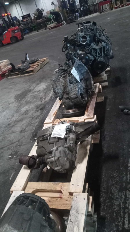 2011 Chevrolet Tahoe Transfer Case Assembly OEM 5.3L 4WD 153K Miles