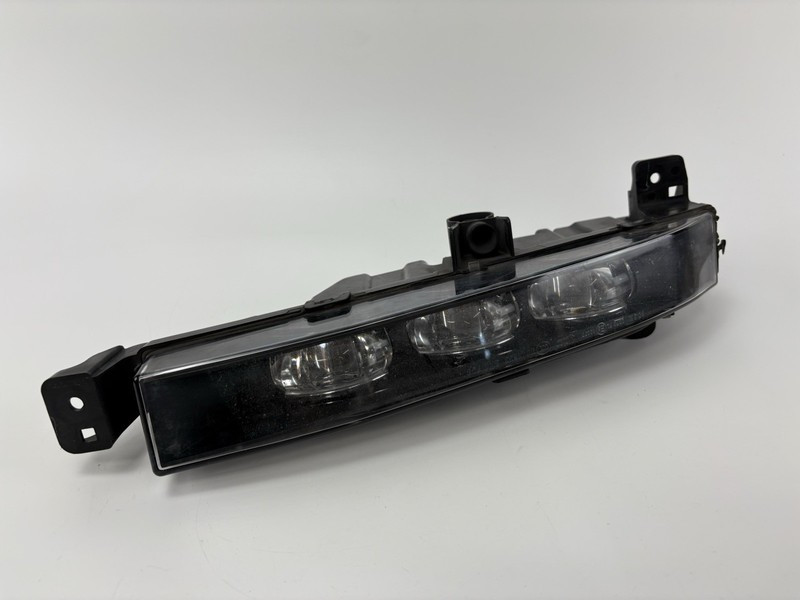 16-19 OEM BMW G11 G12 740 750 M760 B7 Front Right Passenger Side LED Fog Light