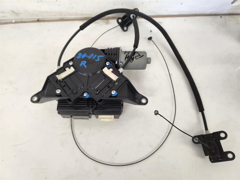 2011-2017 Honda Odyssey Sliding Door Motor Mechanism 72010-Tk8-305 Passenger Rh