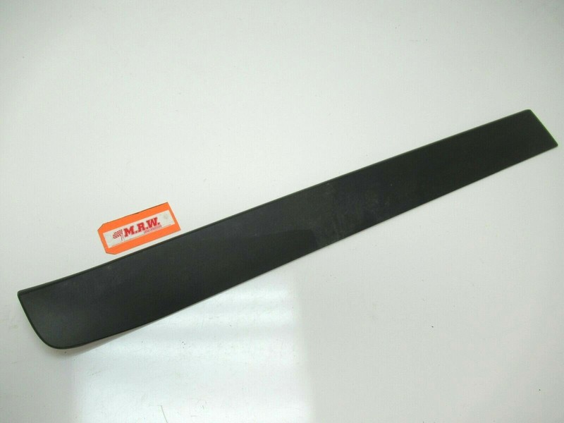 LEFT FRONT DOOR MOLDING TRIM OUTER LOWER BOTTOM IMPACT STRIP LF LH L for ACADIA
