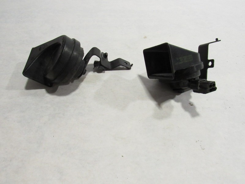 19-21 Genesis G70 2020 High Low Tone Siren Alarm Horn Set Pair 2 PCS ;:O