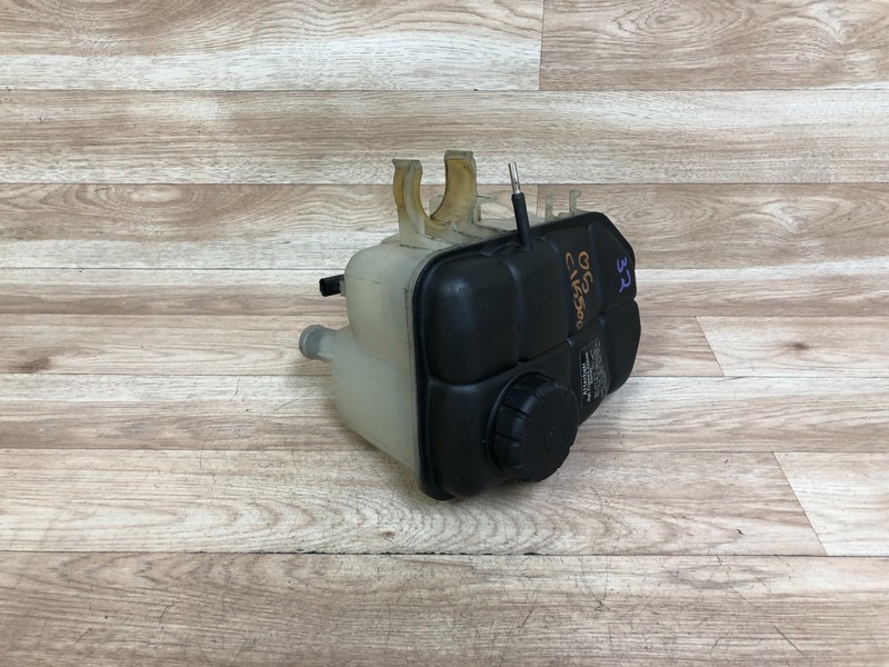 MERCEDES BENZ W203 W209 C230 CLK500 OEM FRONT RADIATOR COOLANT EXPANSION TANK 2
