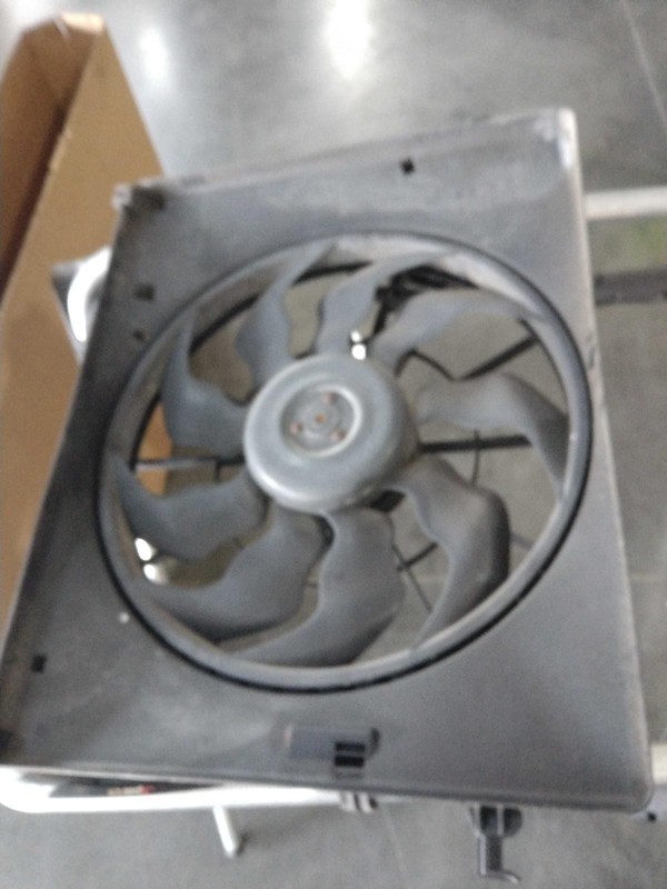 2009 Hyundai Genesis Engine Cooling Fan Motor OEM 253803M280 Black 150k Miles