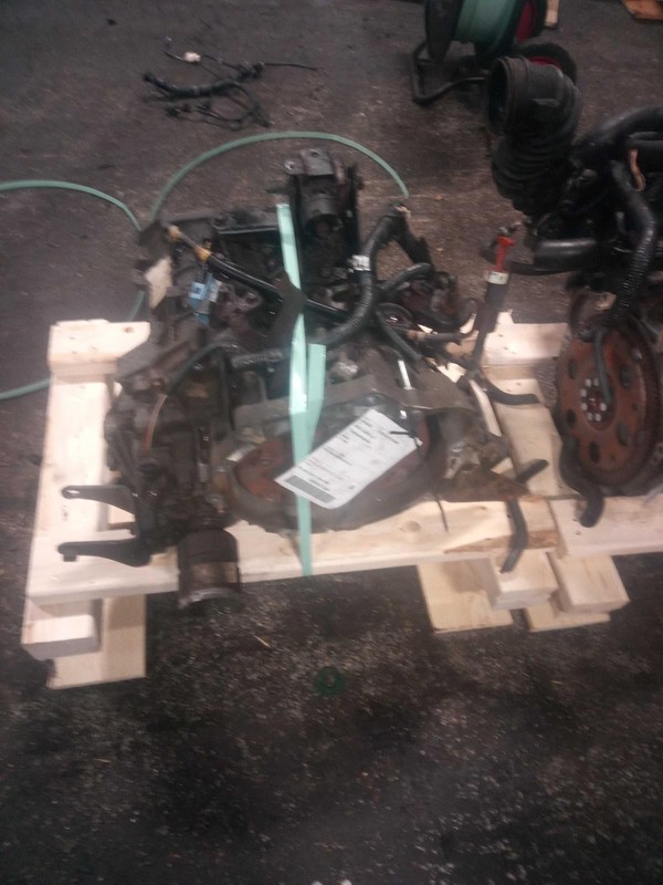 2005 Toyota Corolla Automatic Transmission Assembly FWD 194k Miles OEM