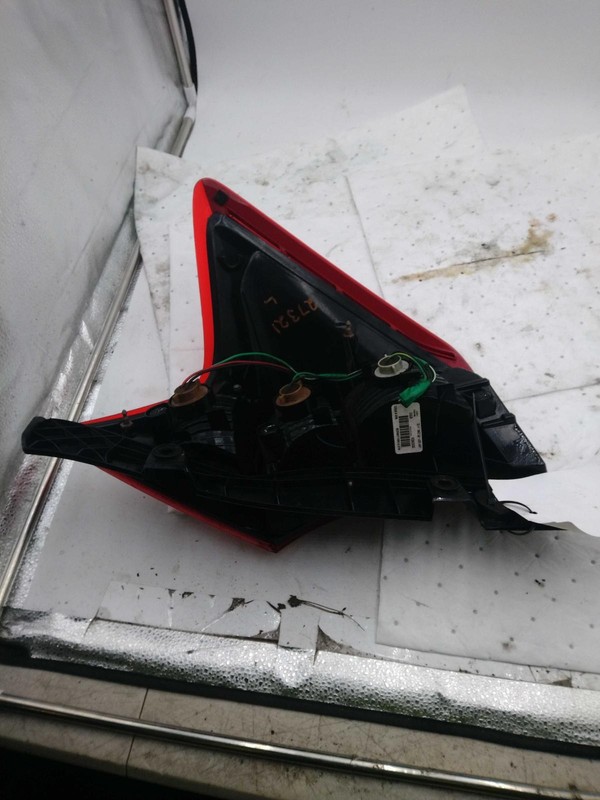 2015 Nissan Versa Left Tail Light Assembly White Used OEM 394418 116K Miles