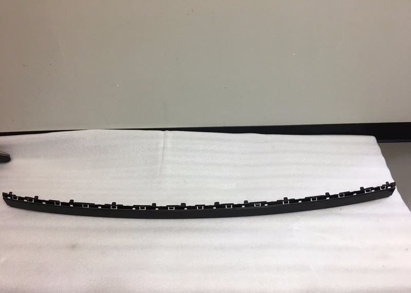 02-05 BMW E65 E66 745i Bumper Moulding Trim Rear Center Black 51127033415 P21