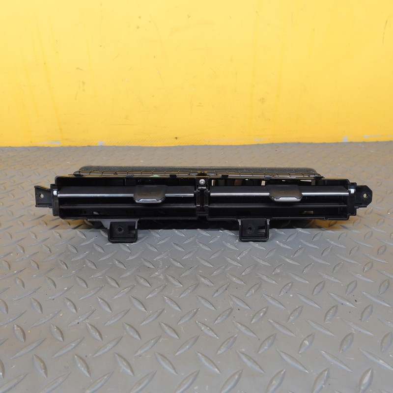 2022-2023 CHEVROLET BOLT EV CENTER AIR VENT TRIM BEZEL COVER OEM 42825197