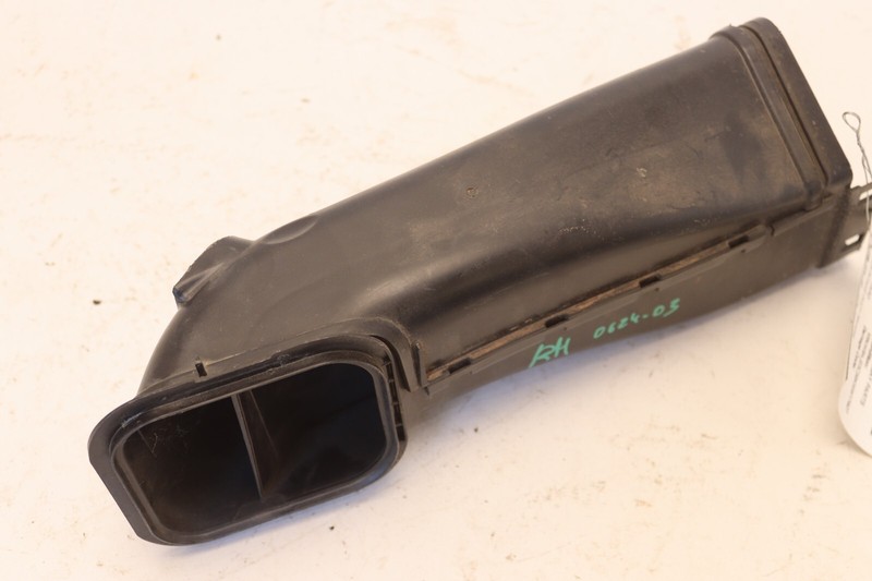 2017-2020 BMW 540I G30 FRONT RIGHT PASSENGER ENGINE AIR INTAKE DUCT PIPE OEM