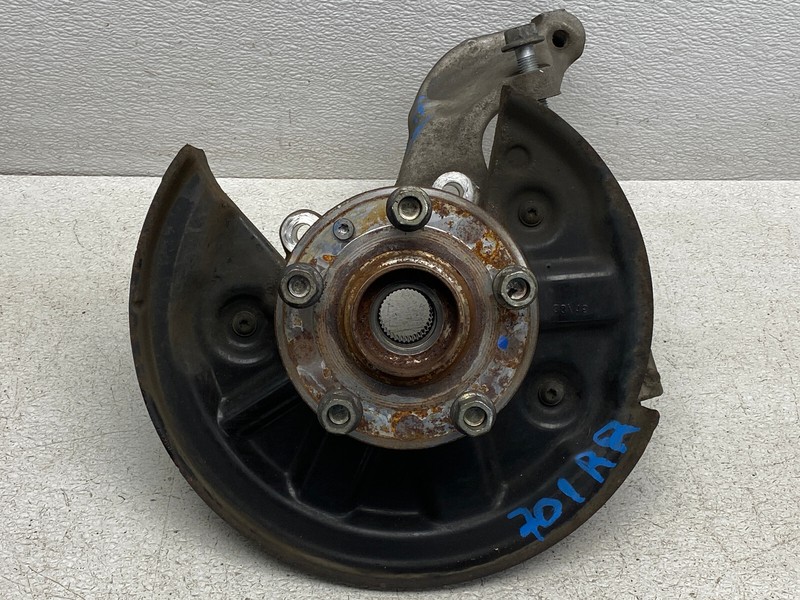 2015-2016 AUDI A3 REAR RIGHT PASSENGER SPINDLE KNUCKLE WHEEL HUB AWD OEM LOT701