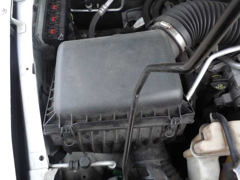 2008-2012 Jeep Liberty 3.7L Air Cleaner Housing Box OEM