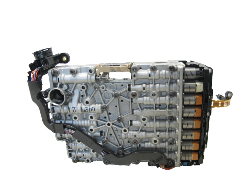 13-17 AUDI B8 A4 A5 AUTOMATIC MECHATRONIC TRANSMISSION VALVE BODY TCM 0421