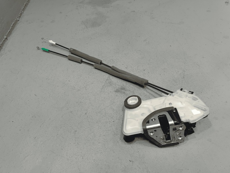 TOYOTA CAMRY 2018-2022 FRONT LEFT DRIVER SIDE DOOR LATCH LOCK ACTUATOR OEM