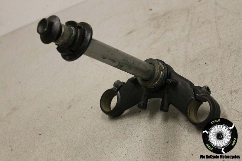 2009 KAWASAKI EX 250 J NINJA LOWER TRIPLE TREE CLAMP STEERING STEM OEM EX250 09