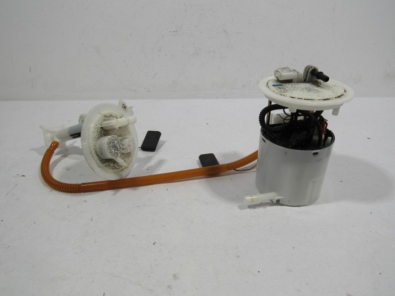 18-24 Dodge Durango R/T 2020 5.7L Gas Fuel Tank Pump Level Sending Assembly >