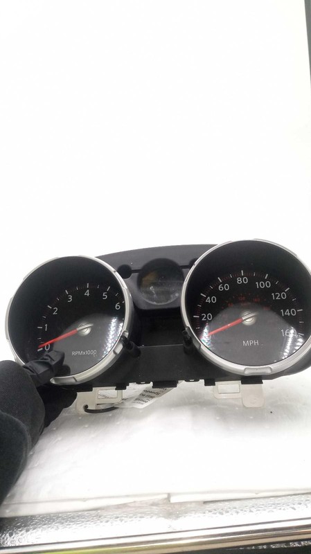 Used Speedometer Gauge fits: 2010 Nissan Rogue cluster MPH US market conventiona